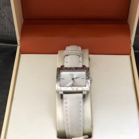 White Coach Watch - Picture 1 of 4
